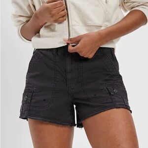 AE SNAPPY STRETCH '90S BOYFRIEND CARGO SHORT
